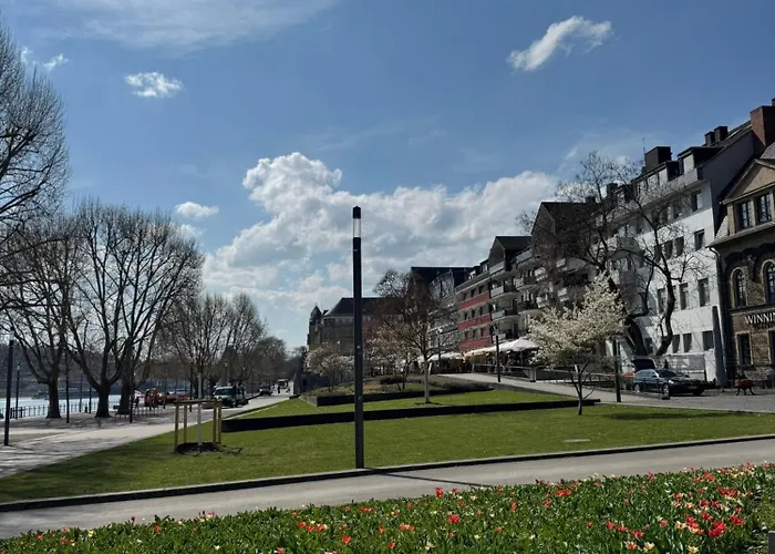 アパート Rheinloft - Balkon & Parkplatz 